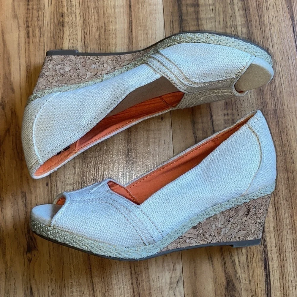 Sonoma cork wedges tan and shimmer gold open peep toe